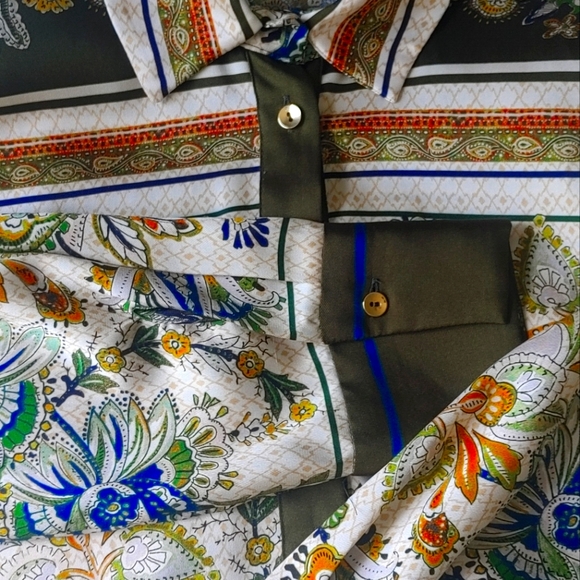 Zara button-down shirt - Picture 4 of 9